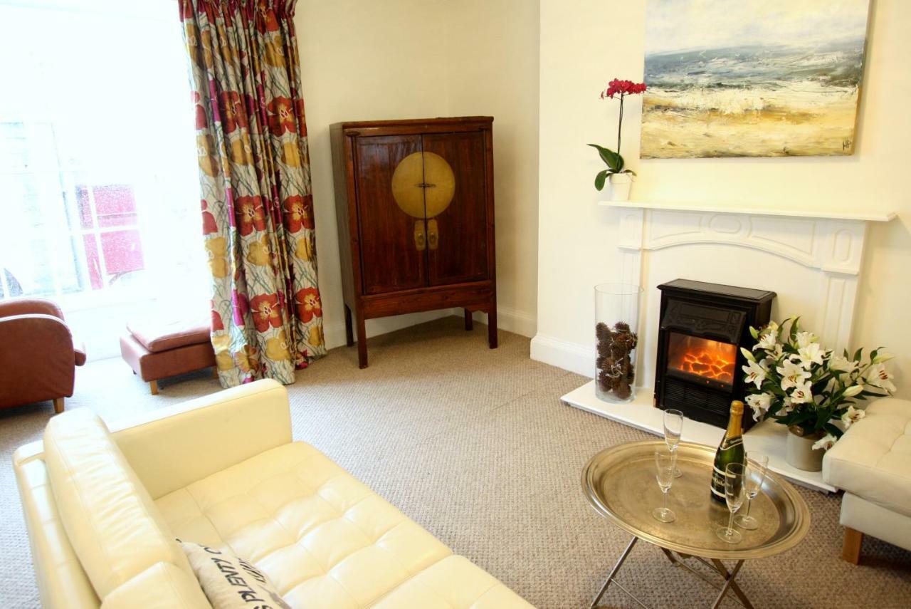 Villa Berlin House à Tenby Extérieur photo