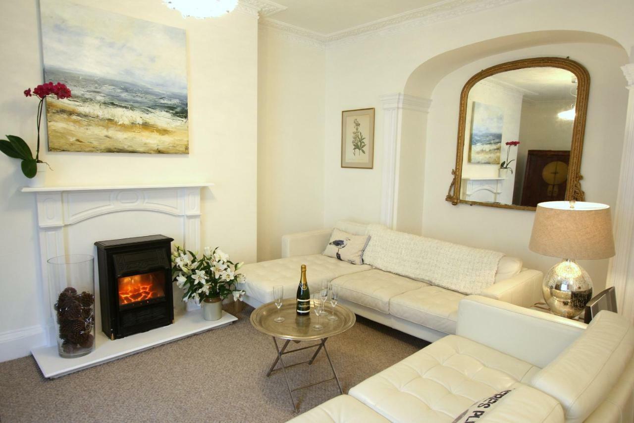 Villa Berlin House à Tenby Extérieur photo